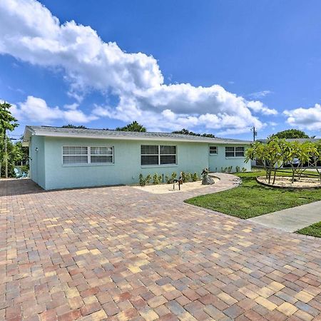 Merritt Island Home Fire Pit And Canal Access! Extérieur photo