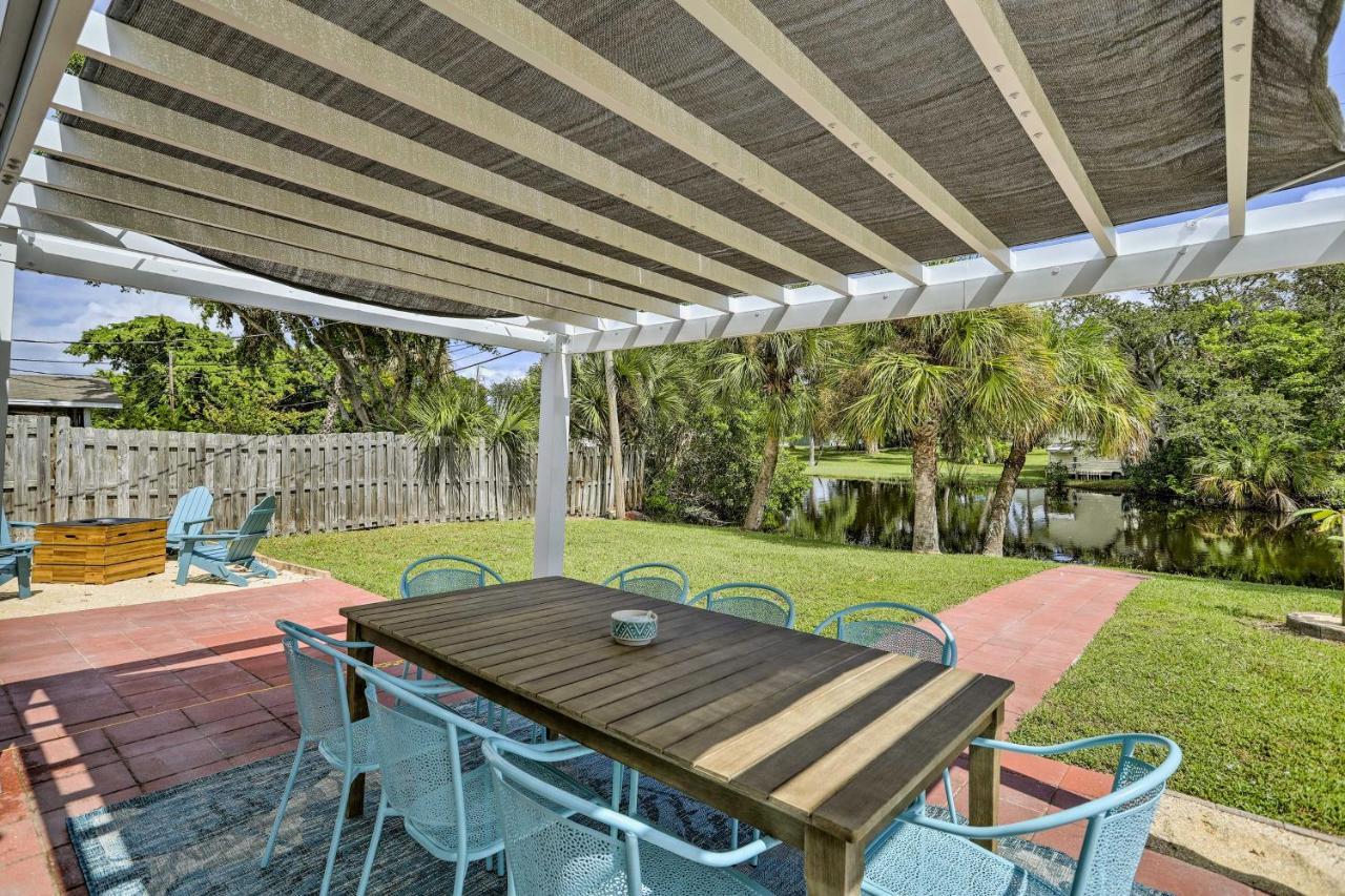 Merritt Island Home Fire Pit And Canal Access! Extérieur photo