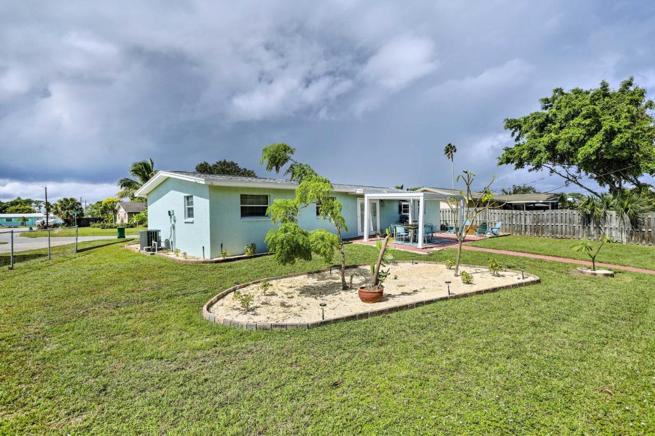 Merritt Island Home Fire Pit And Canal Access! Extérieur photo